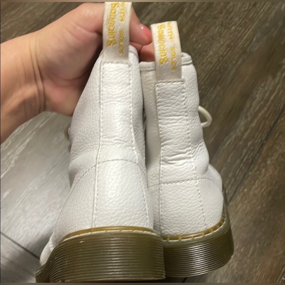 Dr martens white boots - Picture 5 of 7
